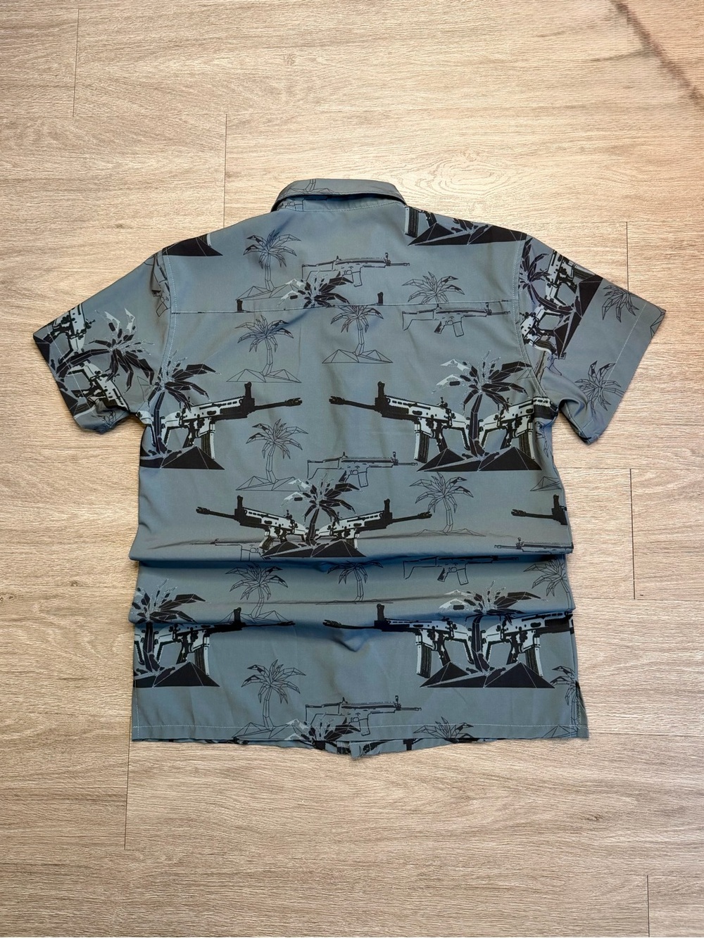 Sick Retro Rifle Button-up - Picture 9 of 10